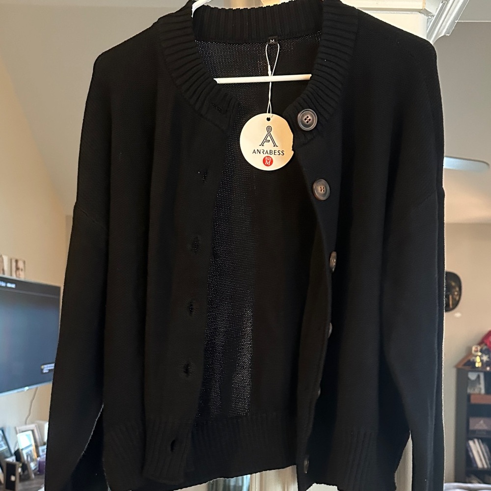 Anrabess Black Button-Up Cardigan
